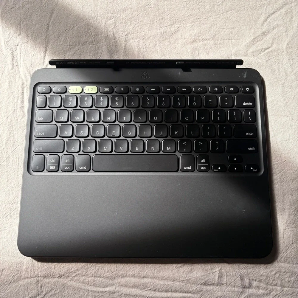 ZAGG Pro Keys Wireless‎ Keyboard Detachable Case for iPad Pro 11 Black